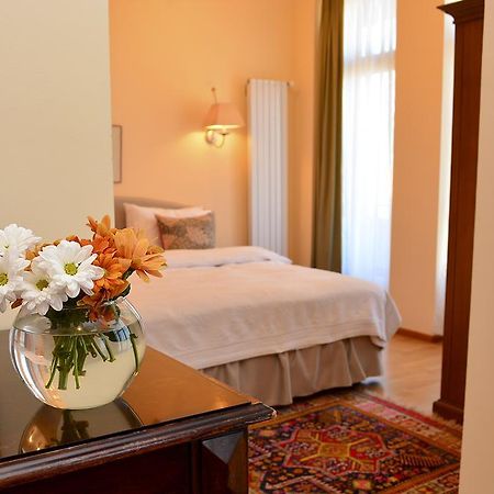 Urban Lodge Hotel Rooms And Suits Τυφλίδα Εξωτερικό φωτογραφία
