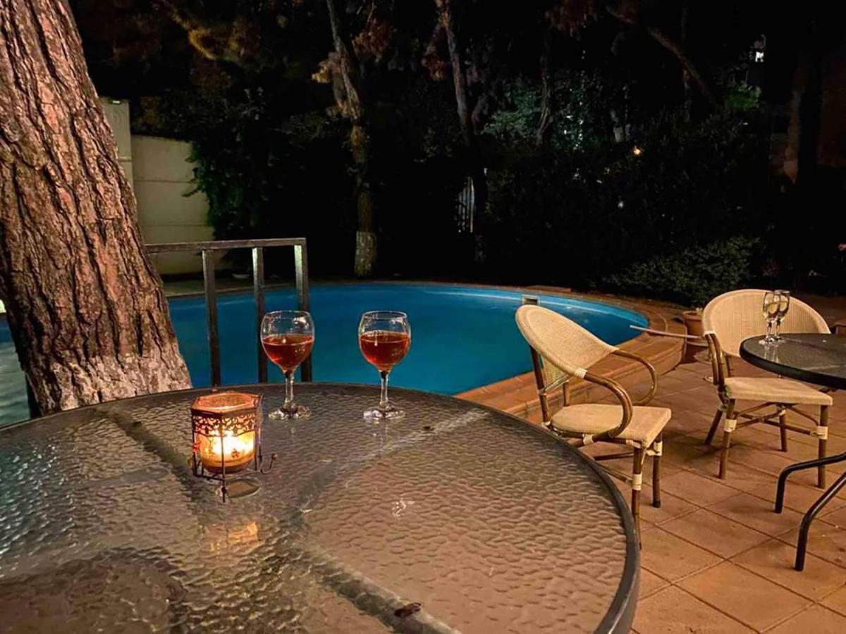 Urban Lodge Hotel Rooms And Suits Τυφλίδα Εξωτερικό φωτογραφία