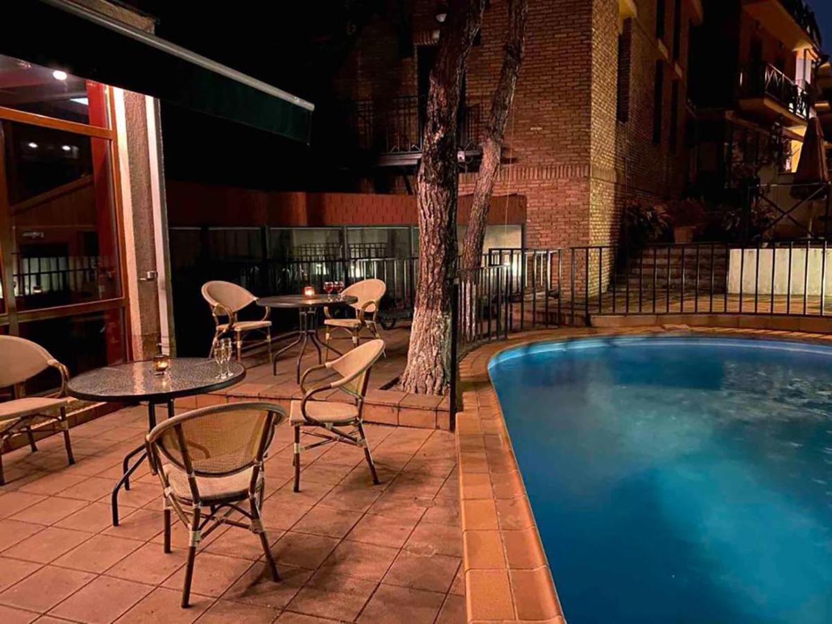 Urban Lodge Hotel Rooms And Suits Τυφλίδα Εξωτερικό φωτογραφία