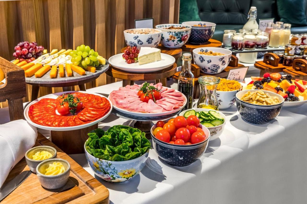 Urban Lodge Hotel Rooms And Suits Τυφλίδα Εξωτερικό φωτογραφία