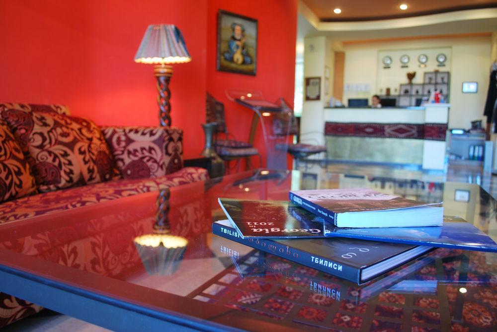 Urban Lodge Hotel Rooms And Suits Τυφλίδα Εσωτερικό φωτογραφία