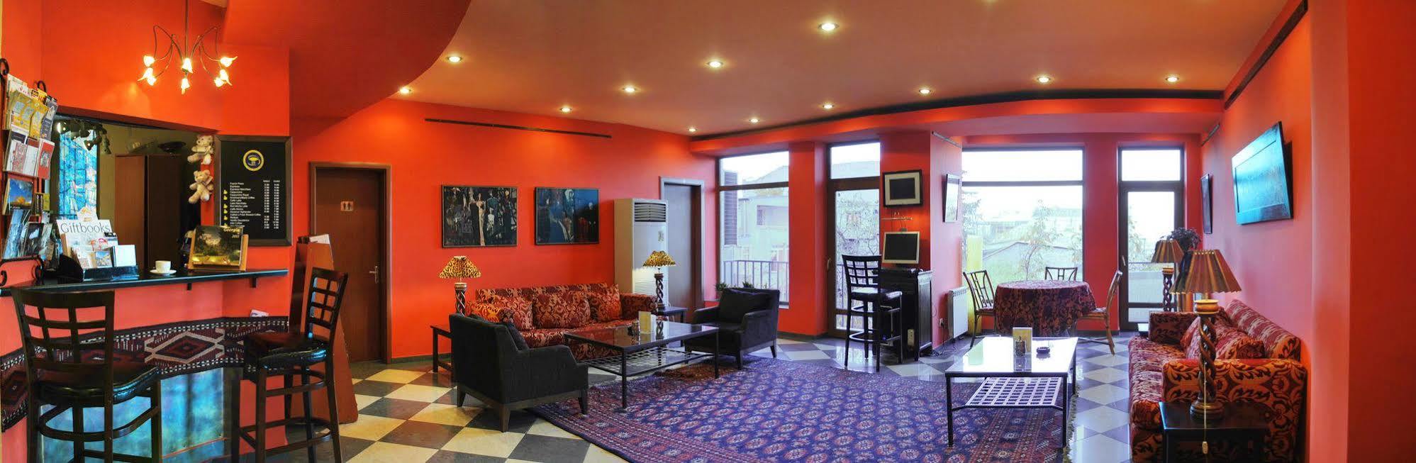 Urban Lodge Hotel Rooms And Suits Τυφλίδα Εσωτερικό φωτογραφία